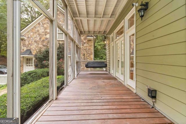 1421 Hedgewood Lane NW, Kennesaw, GA 30152