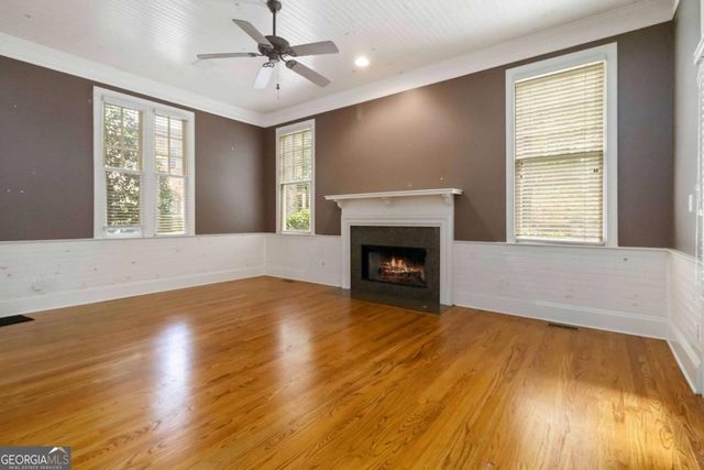 1421 Hedgewood Lane NW, Kennesaw, GA 30152