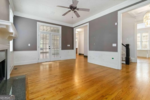 1421 Hedgewood Lane NW, Kennesaw, GA 30152