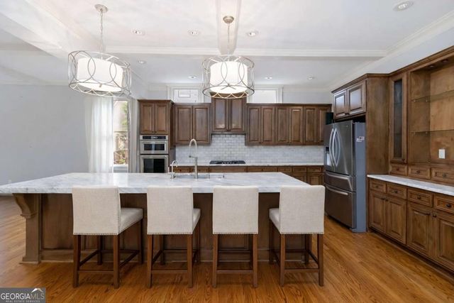 1421 Hedgewood Lane NW, Kennesaw, GA 30152