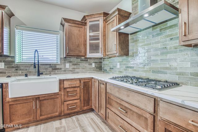 6053 ZINC HILL Street, Santa Teresa, NM 88008