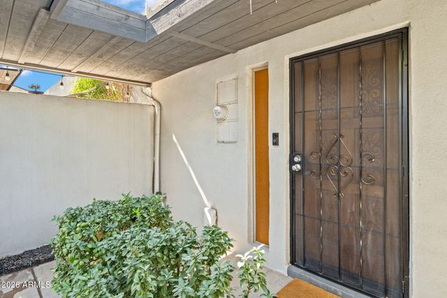 8576 E INDIAN SCHOOL Road G, Scottsdale, AZ 85251