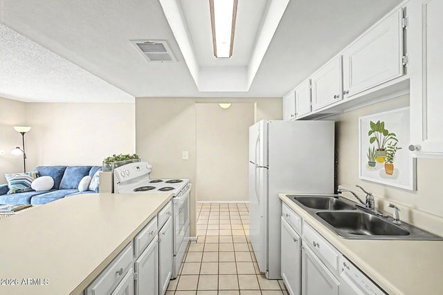 8576 E INDIAN SCHOOL Road G, Scottsdale, AZ 85251