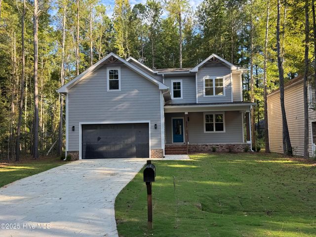 452 Moss Pink Drive, Vass, NC 28394