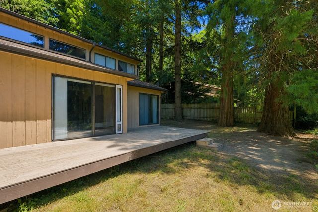 8111 58th Avenue SE, Olympia, WA 98513
