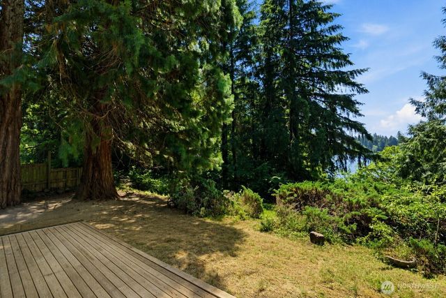 8111 58th Avenue SE, Olympia, WA 98513