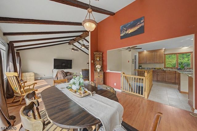 135 W Mountain Rd, Sparta Twp., NJ 07871