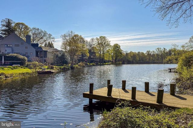 1563 HARPERS COVE LN, Reston, VA 20194