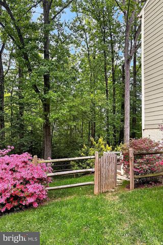 1563 HARPERS COVE LN, Reston, VA 20194