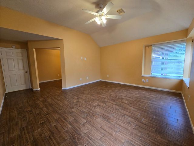 8927 Diamond Lake Lane, Houston, TX 77083