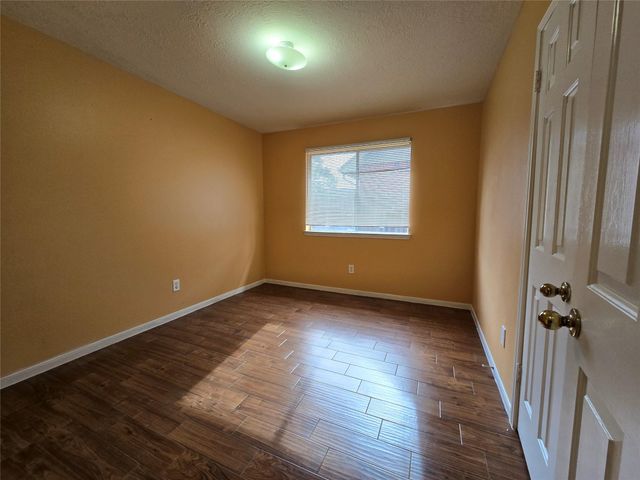 8927 Diamond Lake Lane, Houston, TX 77083