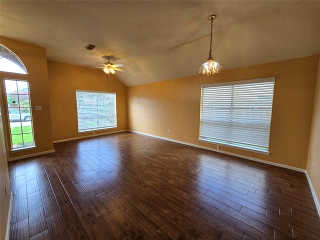 8927 Diamond Lake Lane, Houston, TX 77083