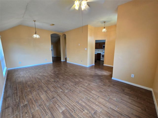 8927 Diamond Lake Lane, Houston, TX 77083