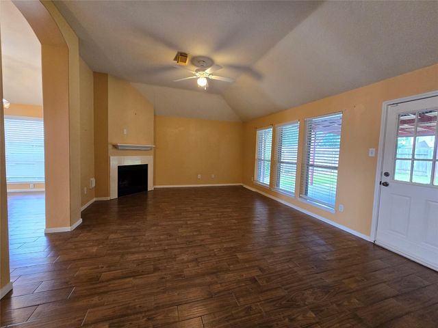 8927 Diamond Lake Lane, Houston, TX 77083