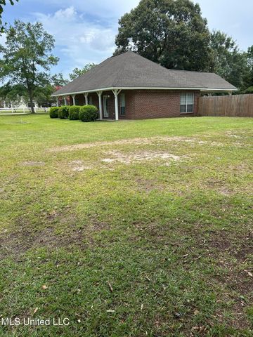 11 Olie Walker Road, Perkinston, MS 39573