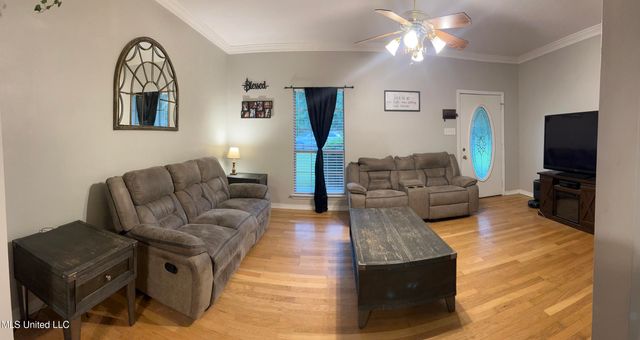11 Olie Walker Road, Perkinston, MS 39573