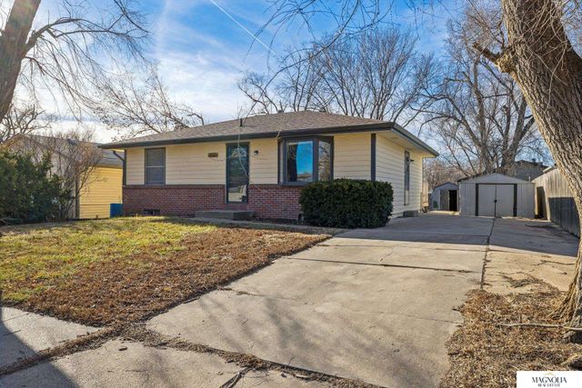 437 NW 16 Street, Lincoln, NE 68528