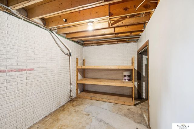 437 NW 16 Street, Lincoln, NE 68528