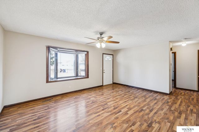 437 NW 16 Street, Lincoln, NE 68528