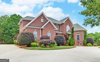 194 Winding Way, Hartwell, GA 30643