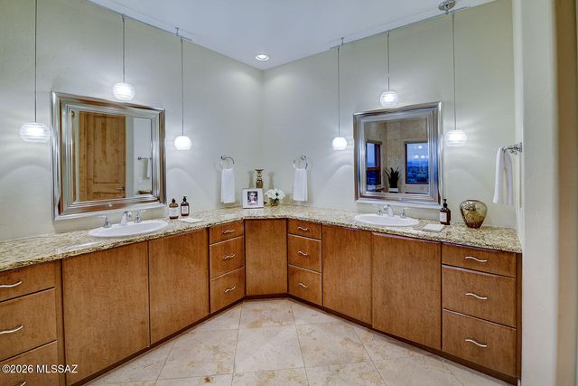 4525 E Don Jose Drive, Tucson, AZ 85718