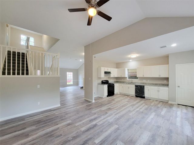 13522 Ryanwood Drive, Houston, TX 77065