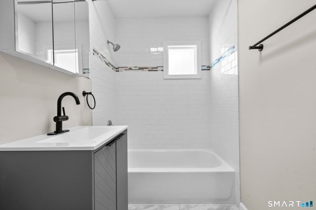 5 Elaine Drive, Ansonia, CT 06401