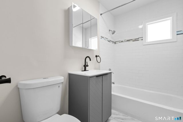 5 Elaine Drive, Ansonia, CT 06401