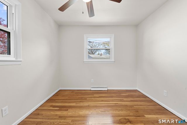 5 Elaine Drive, Ansonia, CT 06401