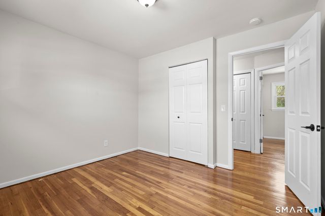 5 Elaine Drive, Ansonia, CT 06401