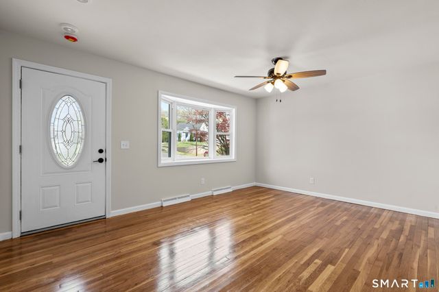 5 Elaine Drive, Ansonia, CT 06401