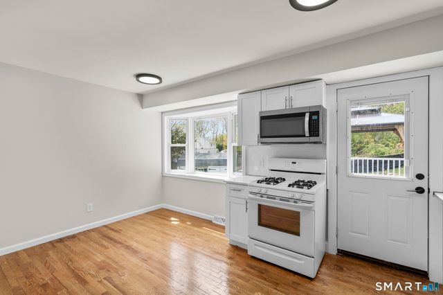 5 Elaine Drive, Ansonia, CT 06401