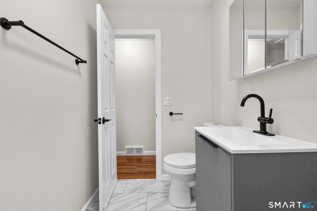 5 Elaine Drive, Ansonia, CT 06401