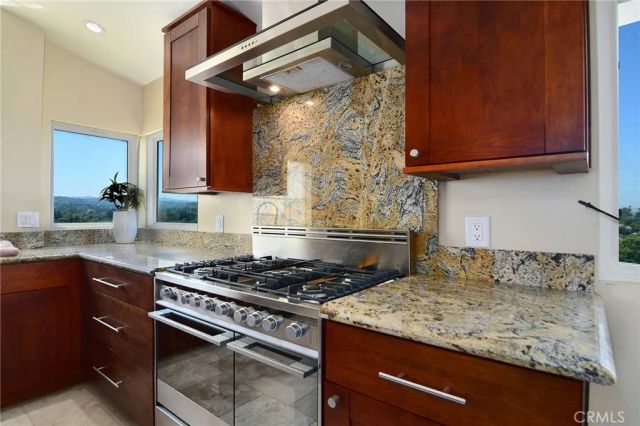 5247 Calatrana, Woodland Hills, CA 91364