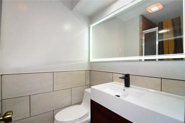 5247 Calatrana, Woodland Hills, CA 91364