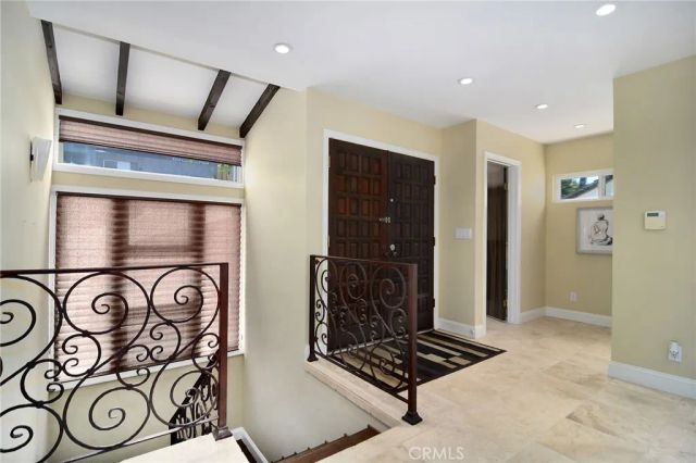 5247 Calatrana, Woodland Hills, CA 91364