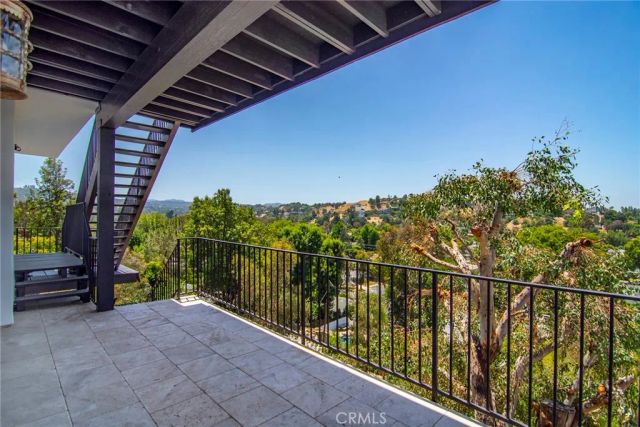 5247 Calatrana, Woodland Hills, CA 91364