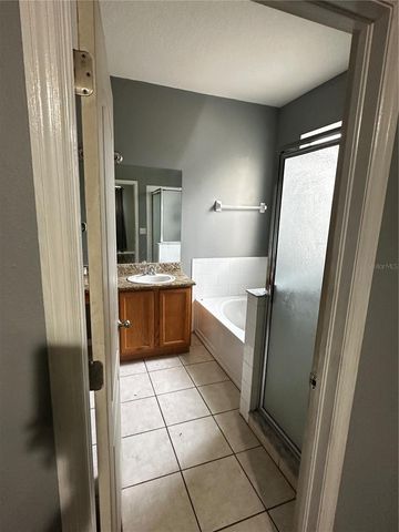 403 THICKET CREST ROAD, Seffner, FL 33584