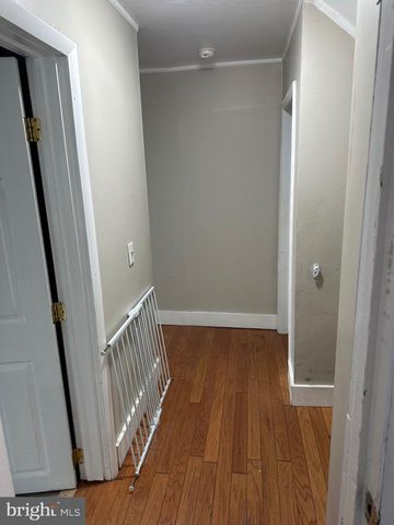 142 BROAD ST, Milroy, PA 17063