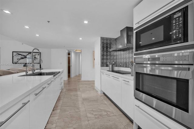 200 Sunny Isles Boulevard TH205, Sunny Isles Beach, FL 33160