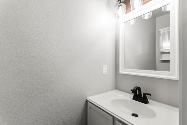 1600 Gretchen DR, Cedar Park, TX 78613
