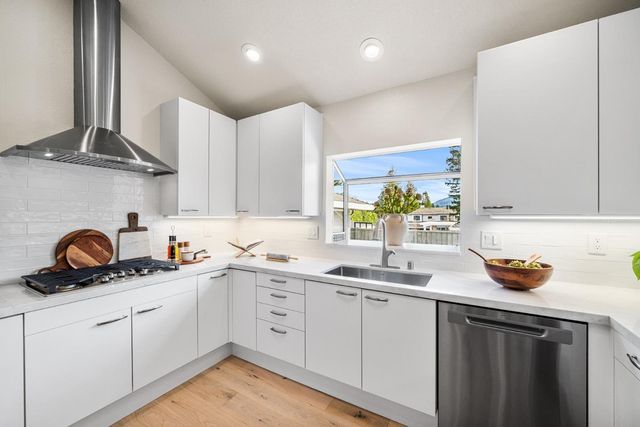 17981 Rose Court, Monte Sereno, CA 95030