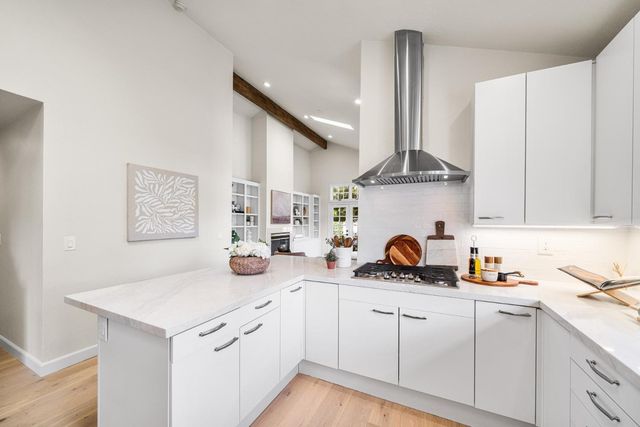 17981 Rose Court, Monte Sereno, CA 95030