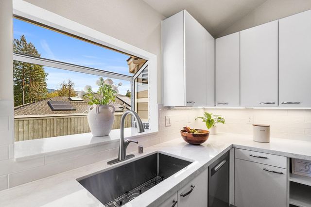 17981 Rose Court, Monte Sereno, CA 95030