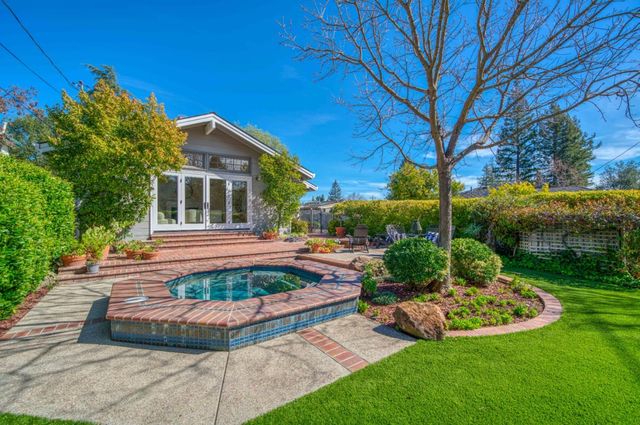 17981 Rose Court, Monte Sereno, CA 95030