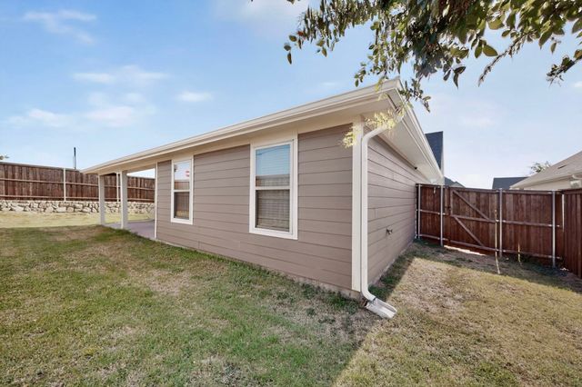 11129 Pond View Court, Providence Village, TX 76227