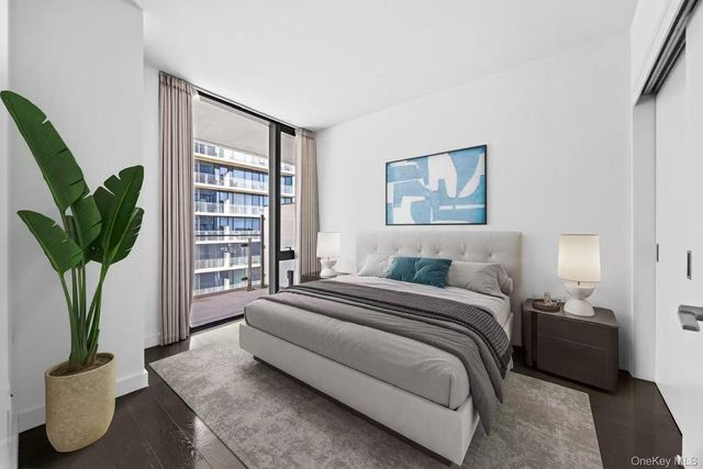 131-03 40th Road 16D, Flushing, NY 11354