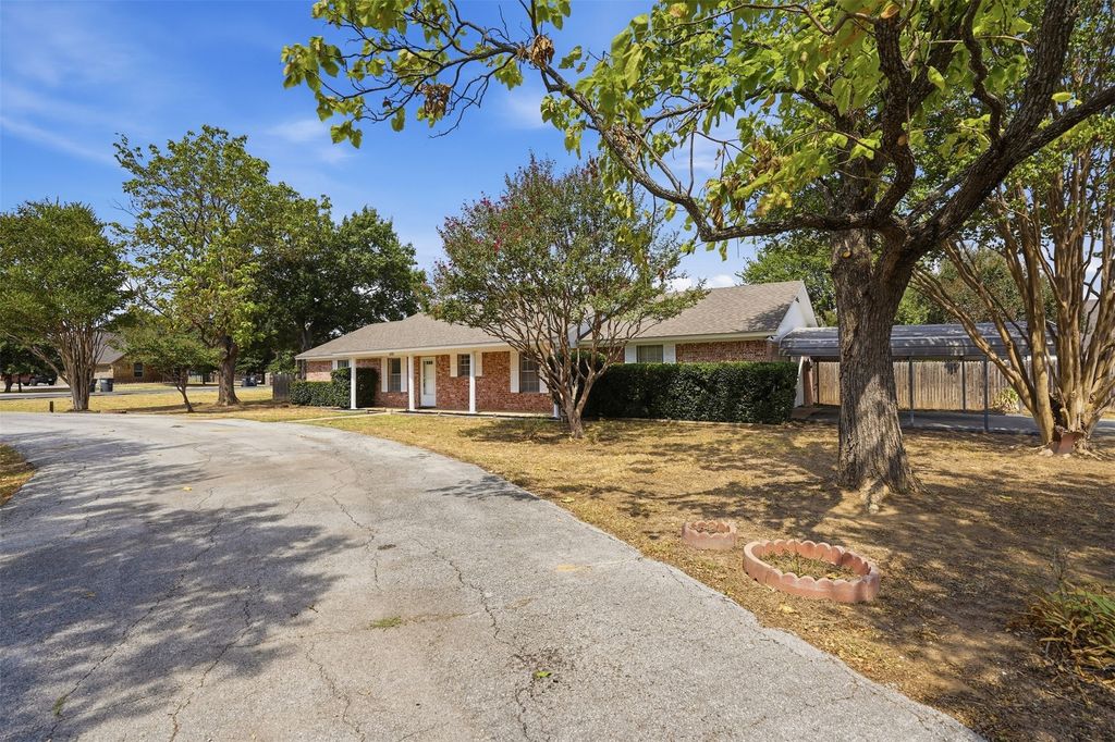 6880 Sandy Beach Road, Azle, TX 76020 — photo 3