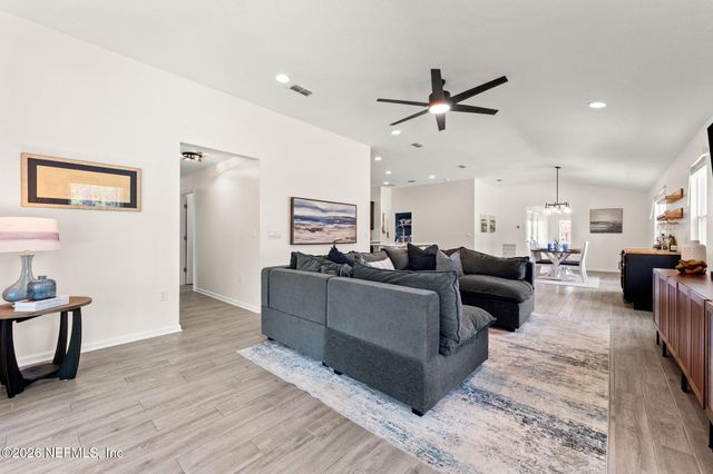 66132 EDGEWATER Drive, Yulee, FL 32097