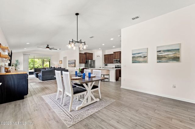 66132 EDGEWATER Drive, Yulee, FL 32097
